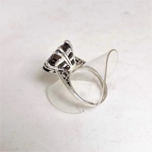 Кольцо из серебра с натуральным раухтопазом